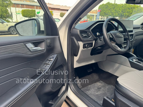 Ford Escape Platinum
