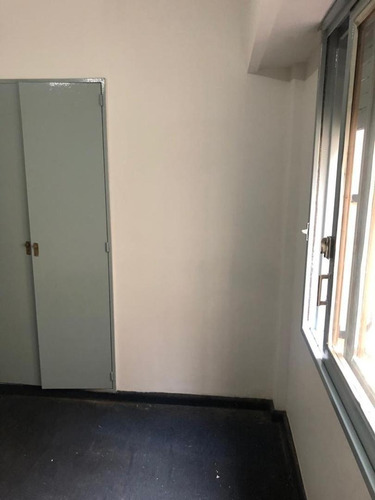 Imagen 14 de 16 de Muy Amplio Departamento.bajas Expensas
