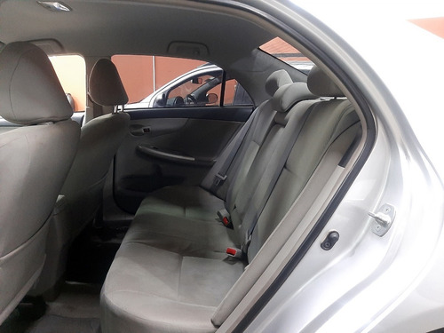 Imagen 11 de 15 de Toyota Corolla 1.8 Xei 2014