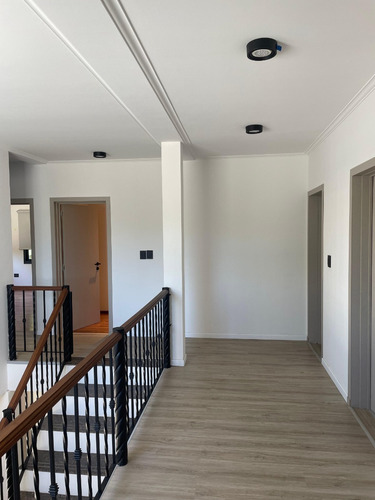 Se Vende Increible Casa En Barrio La Paloma, Villa Allende!!
