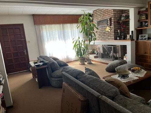 Imagen 4 de 26 de Importante Casa En Dos Plantas Para Vivienda, Oficinas O Pequeñas Industrias