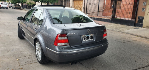 Volkswagen Bora 1.8t - Cuero - Caja Manual