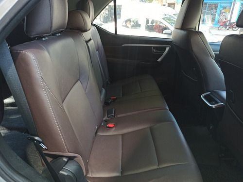 Toyota Sw4 2.8 Srx 177cv 4x4 7as At 2019