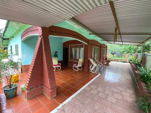 Imagen 2 de 14 de Casa Con Terreno De 3 Hectáreas