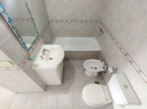 Imagen 11 de 18 de Venta De Departamento Con Cochera En Villa Pueyrredon