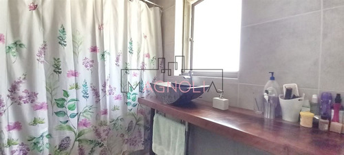 Casa En Venta De 5 Dorm. En Limache