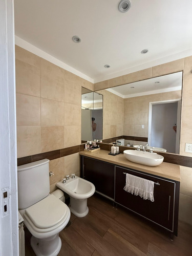 Venta- Casa 4 Ambientes - Barrio San Carlos