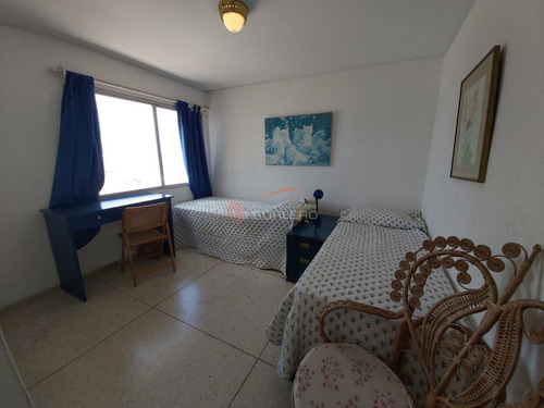 Imagen 11 de 30 de Apartamento En Venta Y Venta En Punta Del Este, Península, Céntrico, Piso Alto Con Muy Linda Vista Despejada