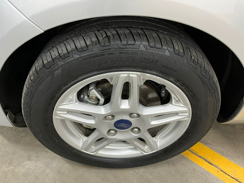 Imagen 16 de 17 de Ford Fiesta 1.6 5 P S Plus