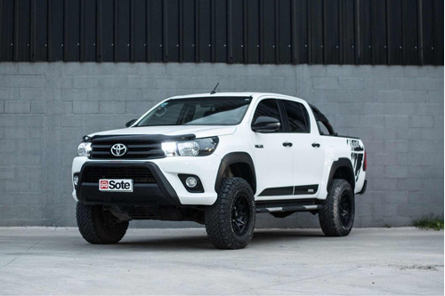 Toyota Hilux 2.8 Cd Srv 177cv 4x4 At