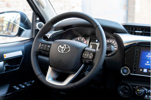 Toyota Hilux Pick-up 2.8 Cd Srx 204cv 4x4 At