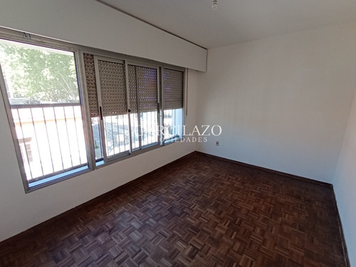 Imagen 12 de 19 de Apartamento En Alquiler - Pocitos (av. Rivera Y Julio Cesar)