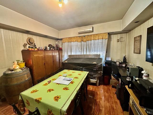 Ph Tipo Casa De 3 Amb, Con Patio Y Terraza Propia En Pque. Avellaneda, En Venta