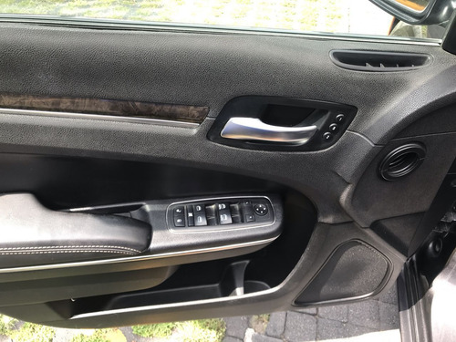 Imagen 11 de 15 de Chrysler 300 2017 V6 Pentastar At