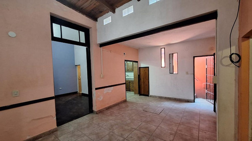 Venta Casa A Reciclar 2 Dormi Cochera Arroyito