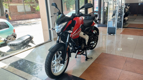 Imagen 2 de 20 de Bajaj Rouser 200 Ns 0km