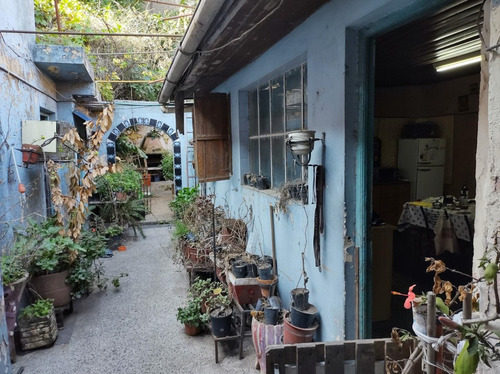 Merolla Vende | Hermosa Casa A Reciclar En Barracas | Lote 8.70 X 42 Aprox.