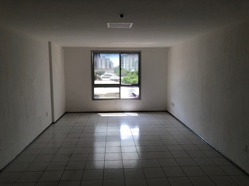 Conj. Comercial Para Alugar Na Cidade De Fortaleza-ce - L12890