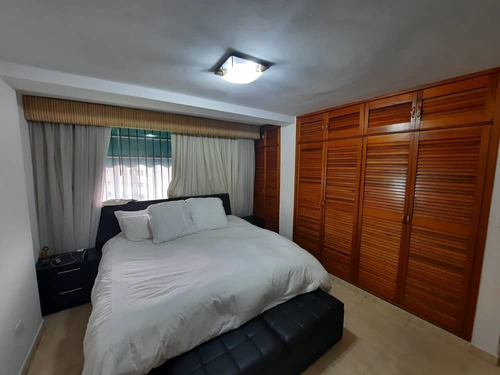 Imagen 6 de 14 de Apartamento Town House - Lomas Prados Del Este - A B