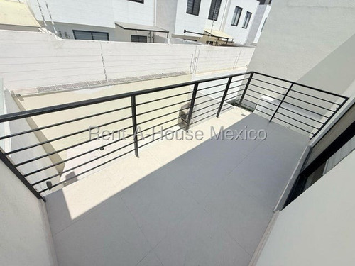 Zakia En Renta Casa Amueblada Con 2 Recamaras Cada Una Con Baño En Suite Qh252912