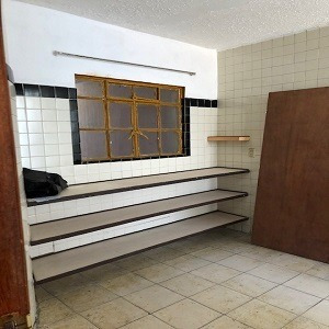 Imagen 3 de 9 de Venta Casa Como Terreno A Una Cuadra Del Dep. Potosino