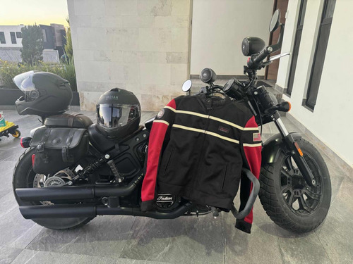 Motocicleta Tipo Chopper, Color Negra
