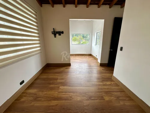Casa En Arriendo En Altos Del Escobero. Cod A776054
