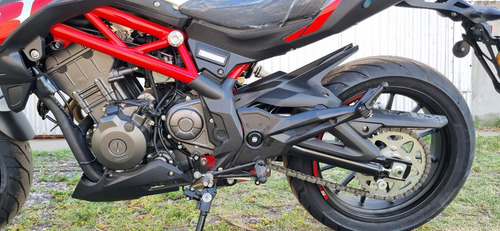 Imagen 9 de 12 de Benelli 302 S