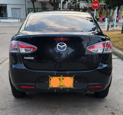 Mazda 2 Sedán 1.5 Aut. 2011