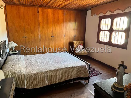 Amplia Casa En La Boyera