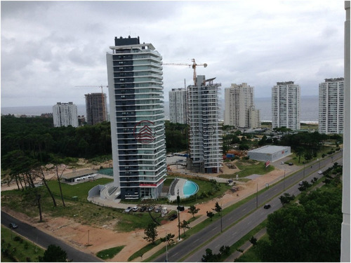 Imagen 11 de 30 de Apartamento En Brava, 2 Dormitorios Alquiler - Punta Del Este Brava
