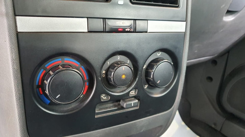 Fiat Idea 1.4 Attractive Flex 5p