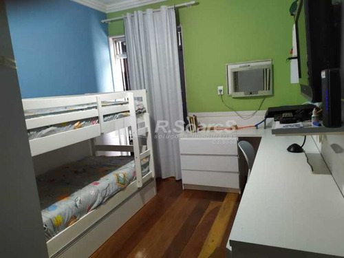 Apartamento Amplo No Condomínio Nova Valqueire - Vvap20696