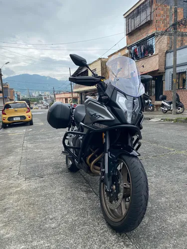 Vendo Cfmoto 700mt Modelo 2024 Con 6.500km