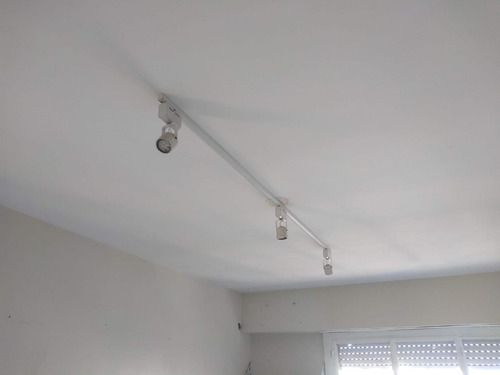 Muy Buen Departamento De Dos Ambientes, Al Frente Con Balcon