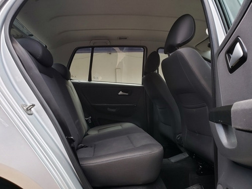 Imagem 11 de 15 de Volkswagen Fox Comfortline 1.0 12v 3 Cilindros