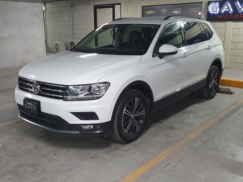 Imagen 2 de 11 de Volkswagen Tiguan 2019 1.4 Comfortline Plus At
