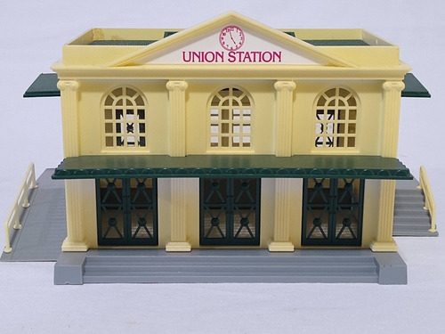 Imagen 1 de 10 de Nico Hermosa Estacion Plastiville Bachmann Escala 0 (peo 36)