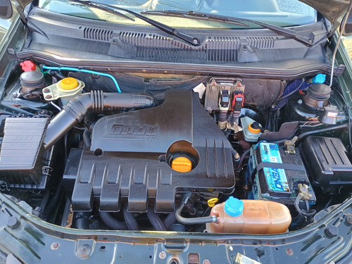 Fiat Strada 1.8 Adventure Locker Ce Flex 2p