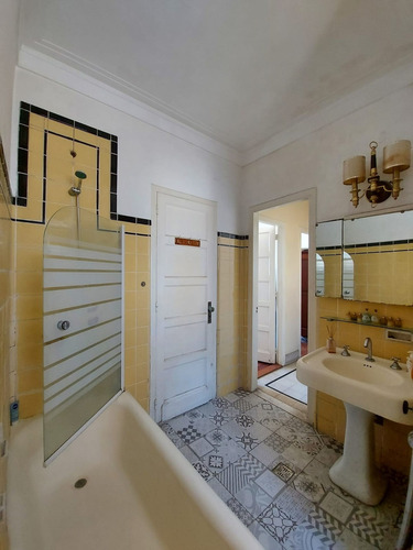 Imagen 22 de 25 de Venta De Hermoso Departamento 3 Amb Y Dependencia