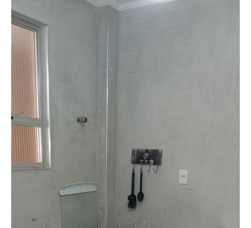 Apartamento De 1 Dormitório. Prédio Com Elevadores. No Centro Do Bairro!!