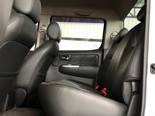 Toyota Hilux 2.7 Srv Cab. Dupla 4x4 Flex Aut. 4p