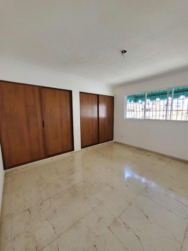 Apto. 2 Hab. Av. Anacaona Vacio Us. 675
