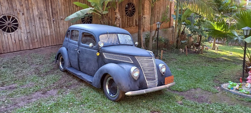 Ford V8 1937 Flathead Humpabk Hotrod