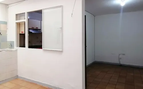 Bodega En Arriendo/venta En El Carmen. Cod A11750111