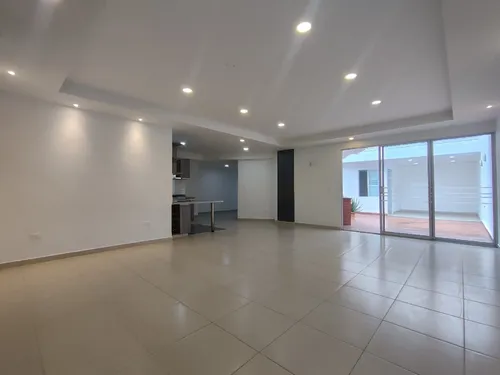 Casa-local En Venta En Caobos. Cod V30227