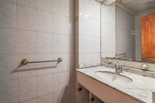 Imagen 14 de 20 de Casa En Venta De 3 Dorm. En Las Condes