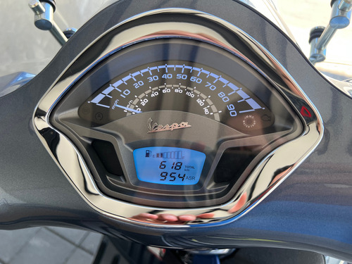 Vespa Gts 300