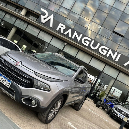 Imagen 12 de 14 de Fiat Toro 2.0 Volcano 4x4 At