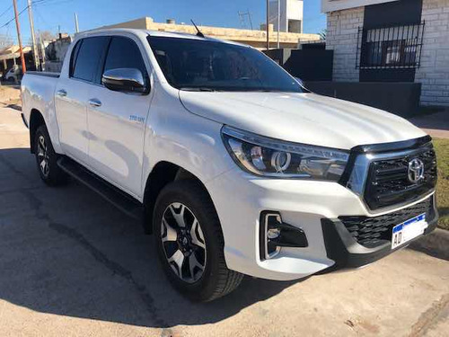 Toyota Hilux 2.8 Cd Srx 177cv 4x2